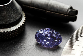 Extremely rare violet diamond found in Australia